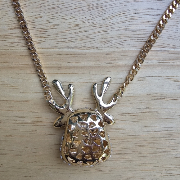 NWT Betsey Johnson  Pave Reindeer Pendant Necklace Size OS - Picture 6 of 6